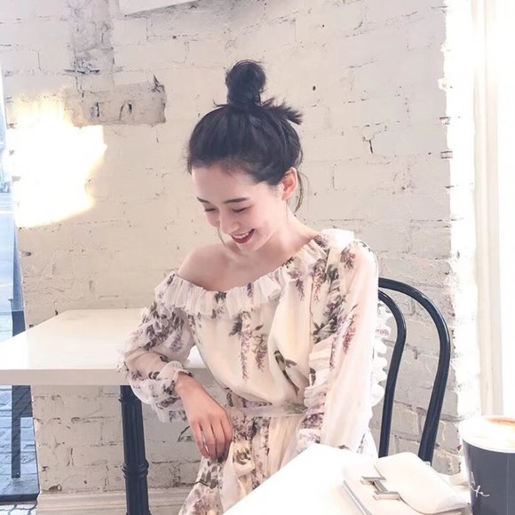 Floral Patterned Off Shoulder Jumpsuit Chiffon - Picture 4 of 5